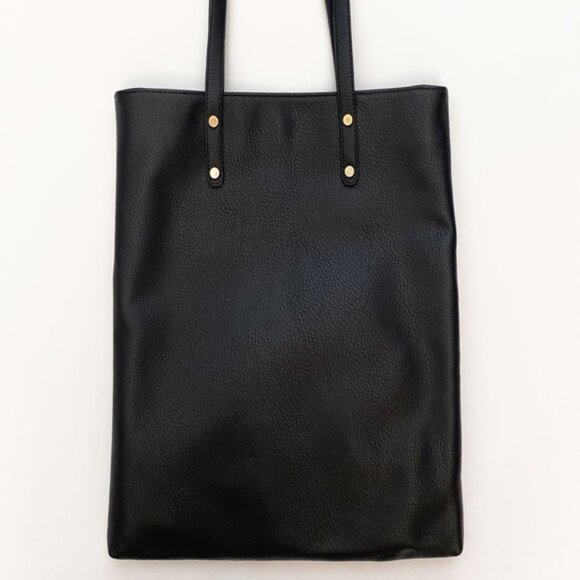 Faux Leather Big Red Heart Tote Black 14 x 16 - Picture 3 of 11